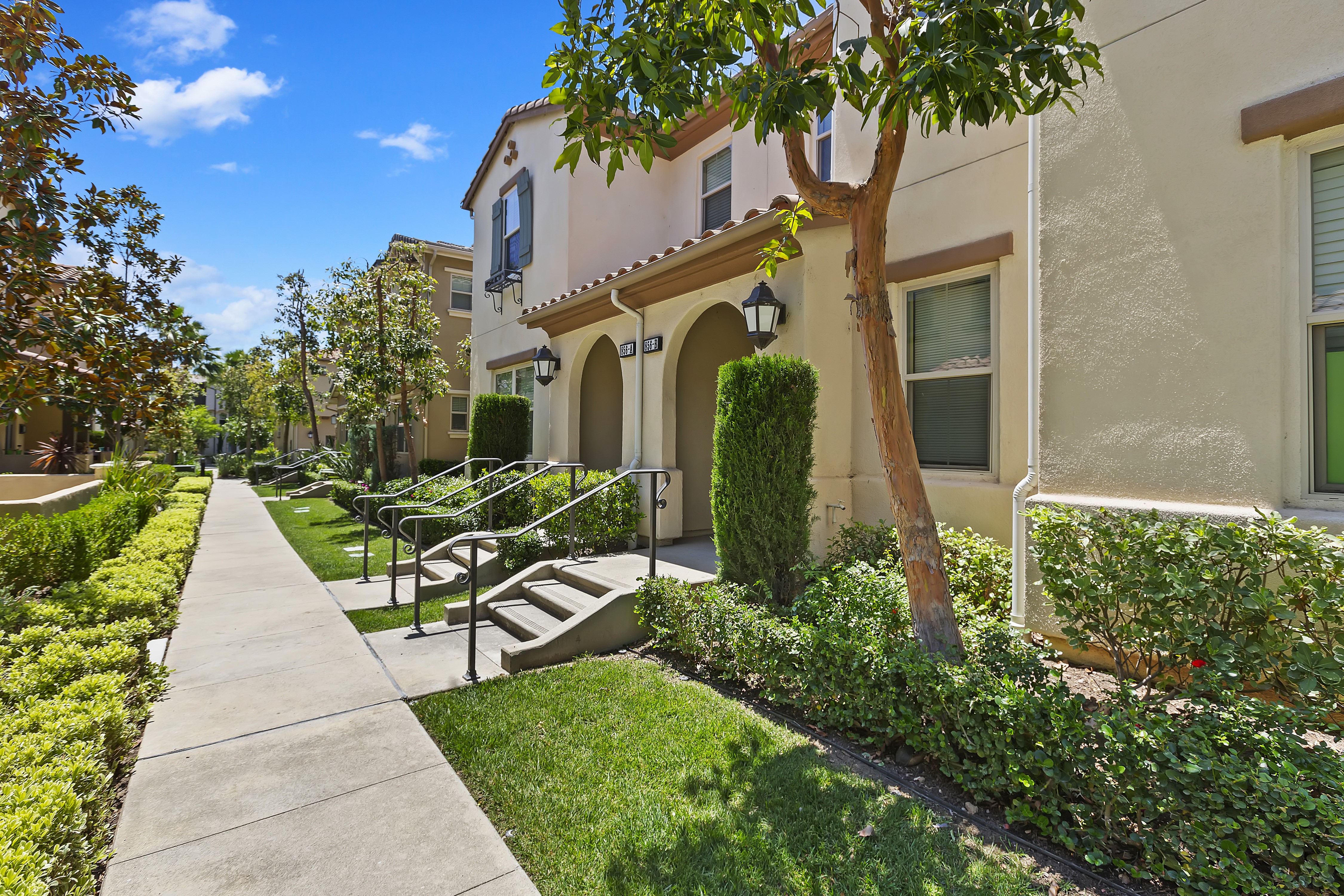 Highly Desirable Condo in N. Azusa