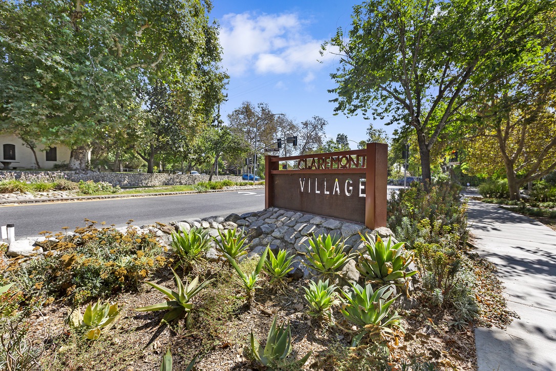 Claremont Village Craftsman