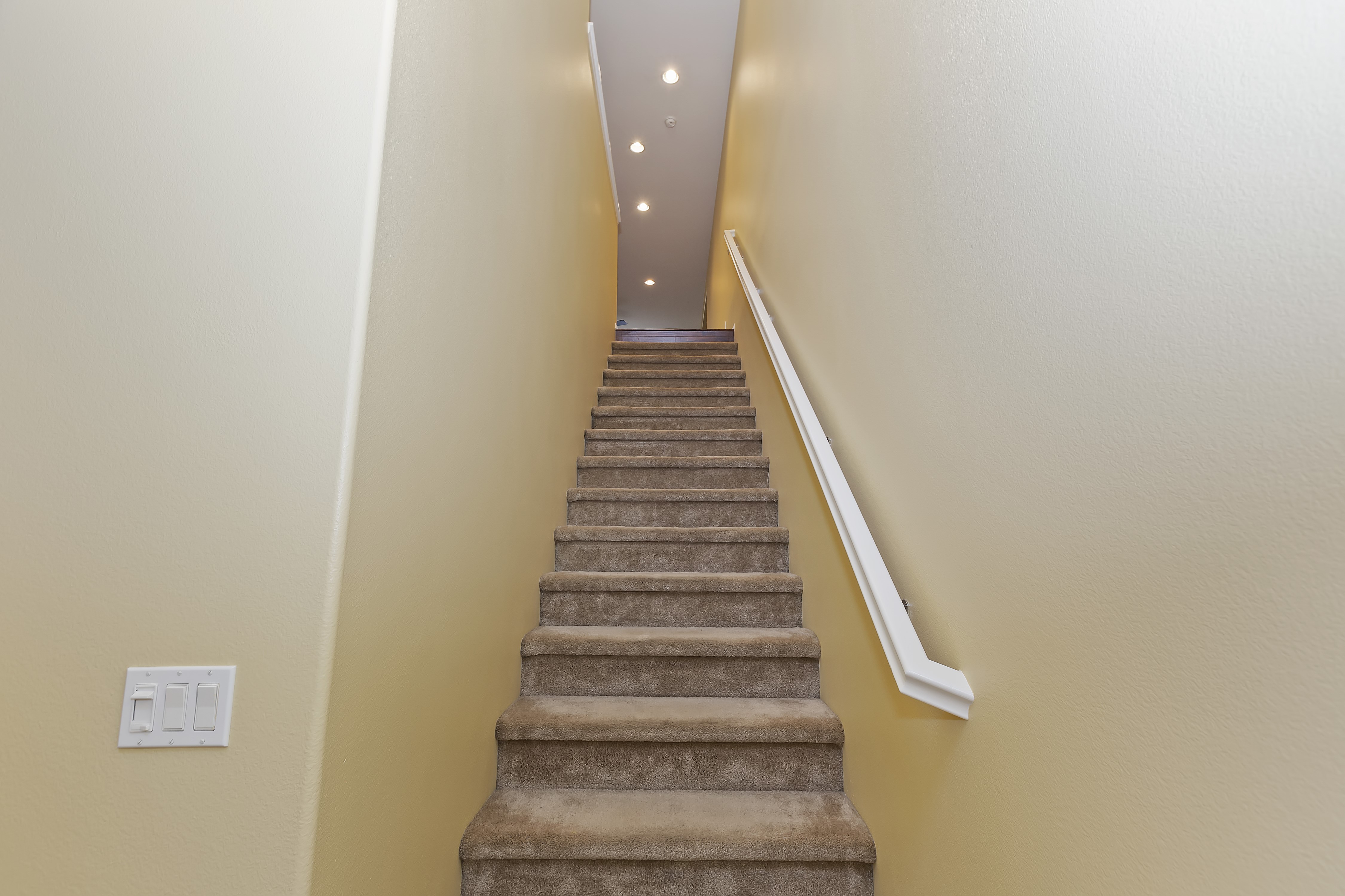 Highly Desirable Condo in N. Azusa