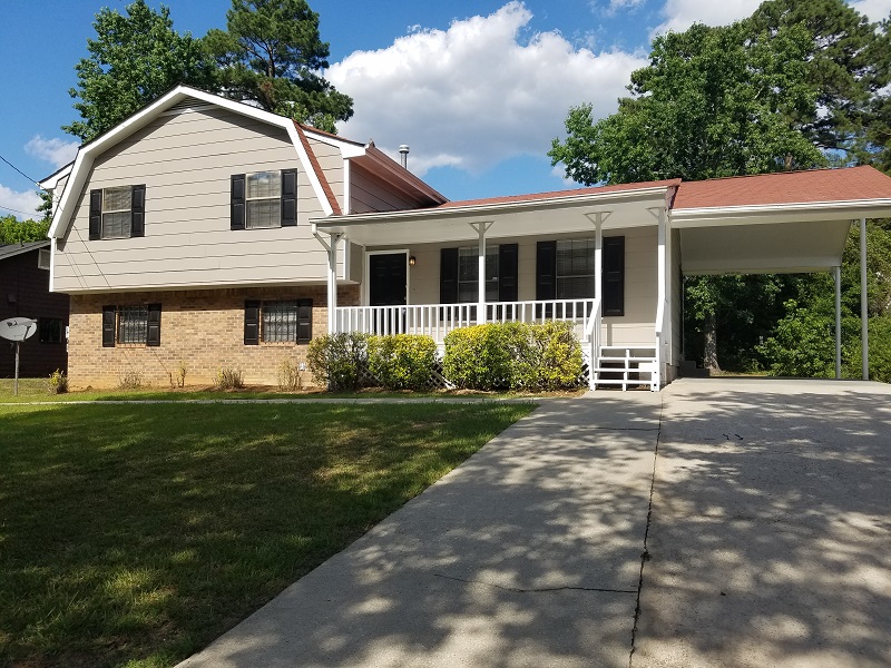 3 Beds / 2 Bath Home for Rent in Ellenwood, GA