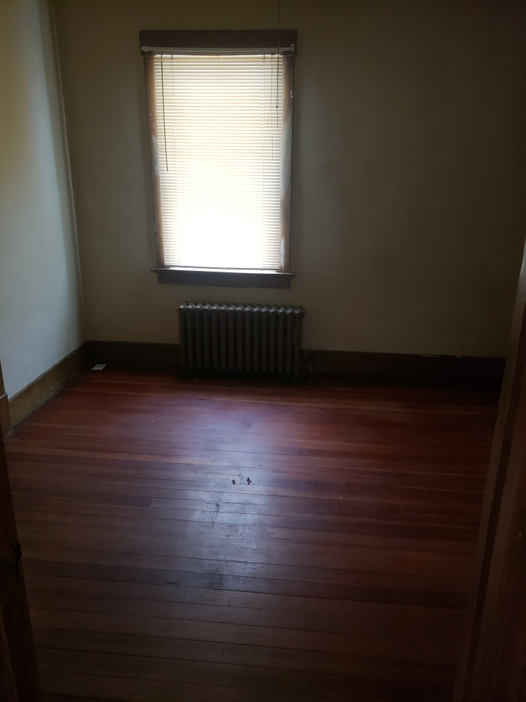 401 N Alexander, Clinton