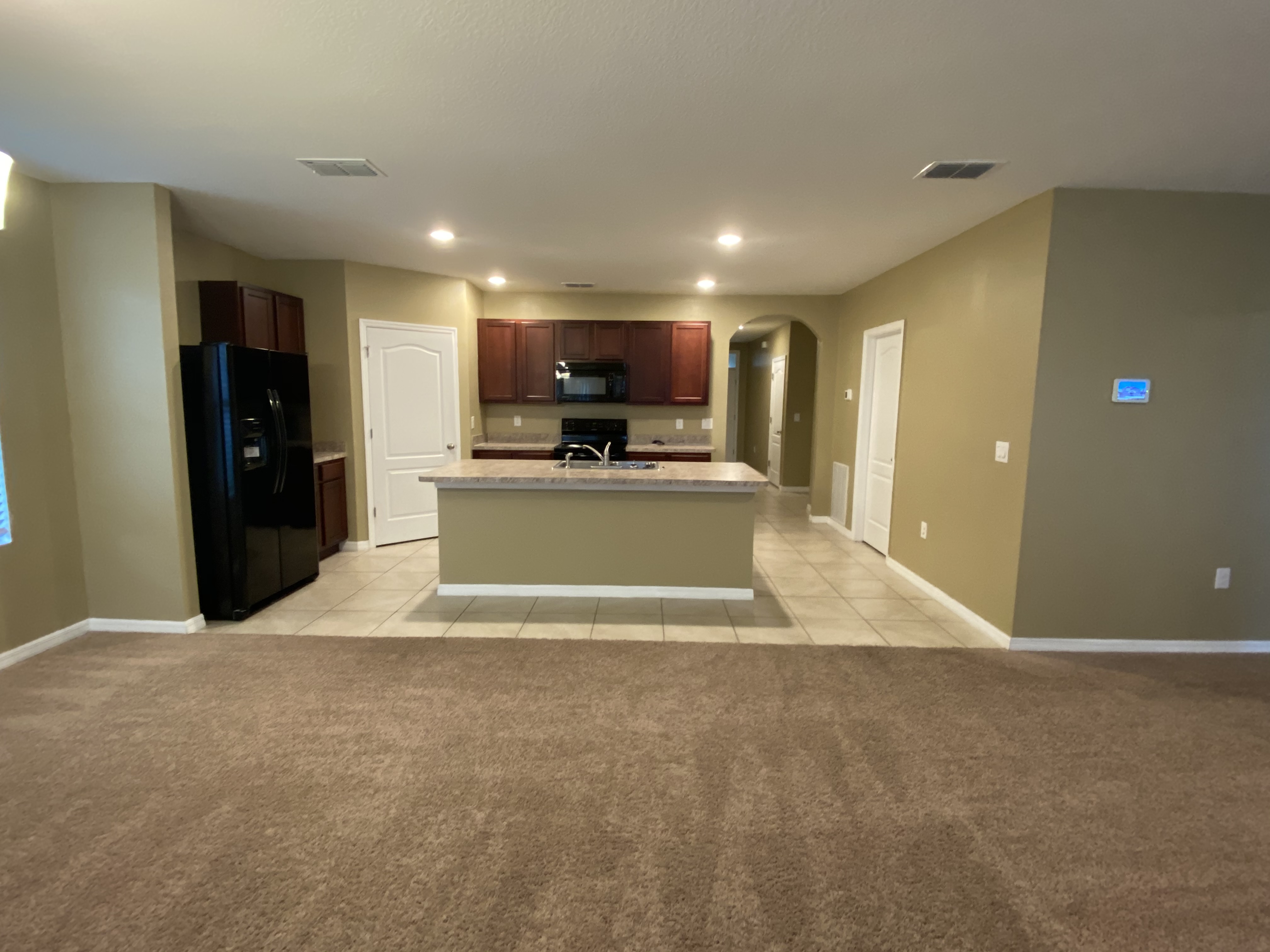 Newer 4 Bedroom Home in Winter Haven!