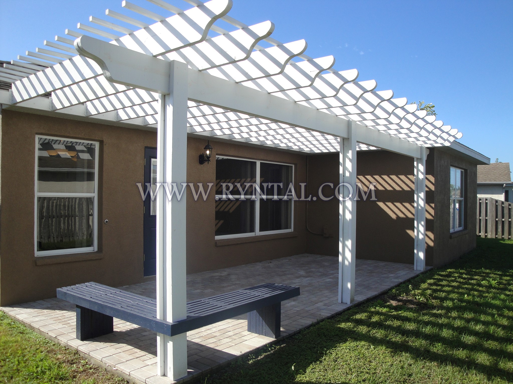 Luxury Living in this Parrish Home!