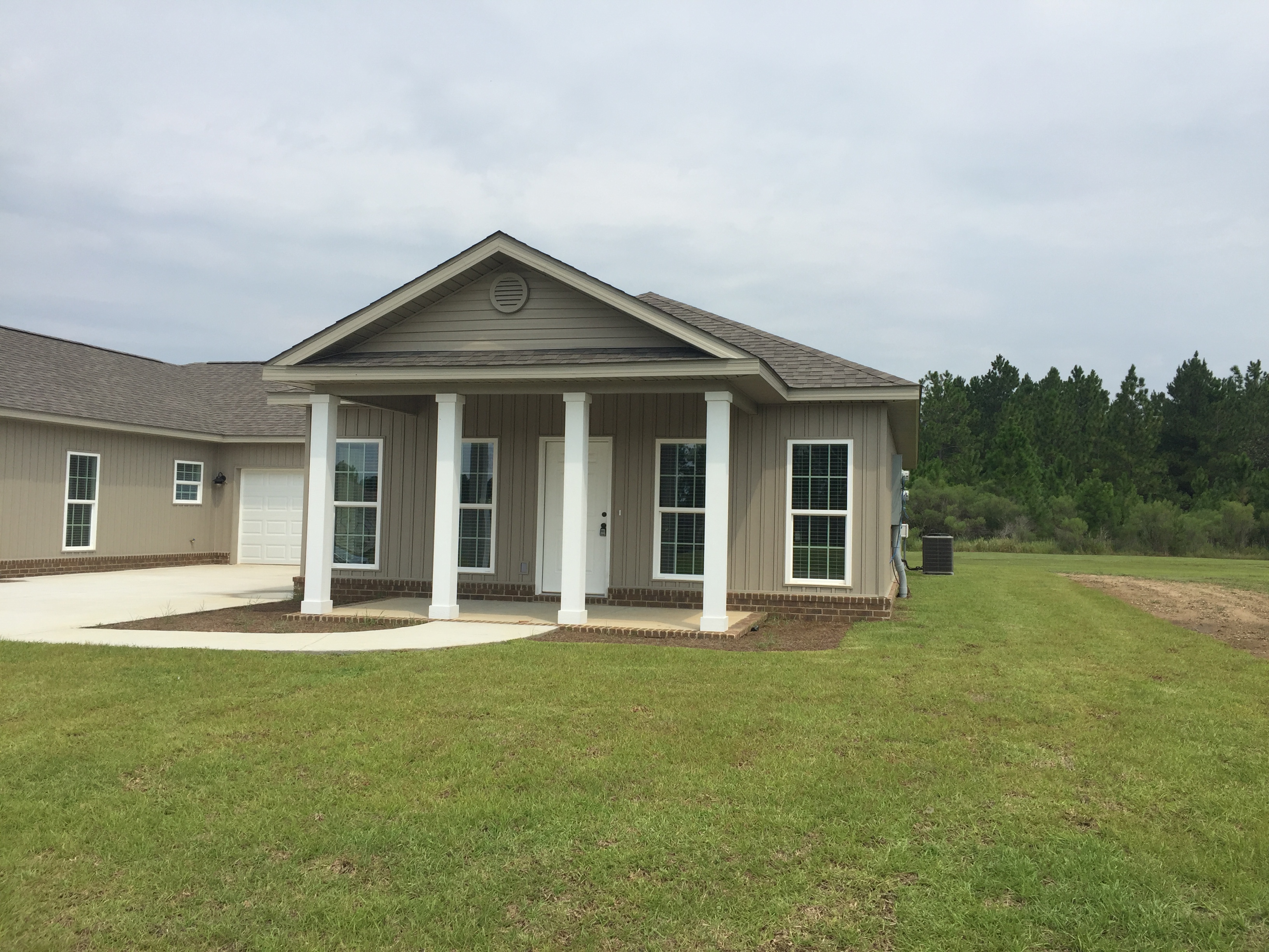 SPANISH FORT! 3 bedroom / 2 bath