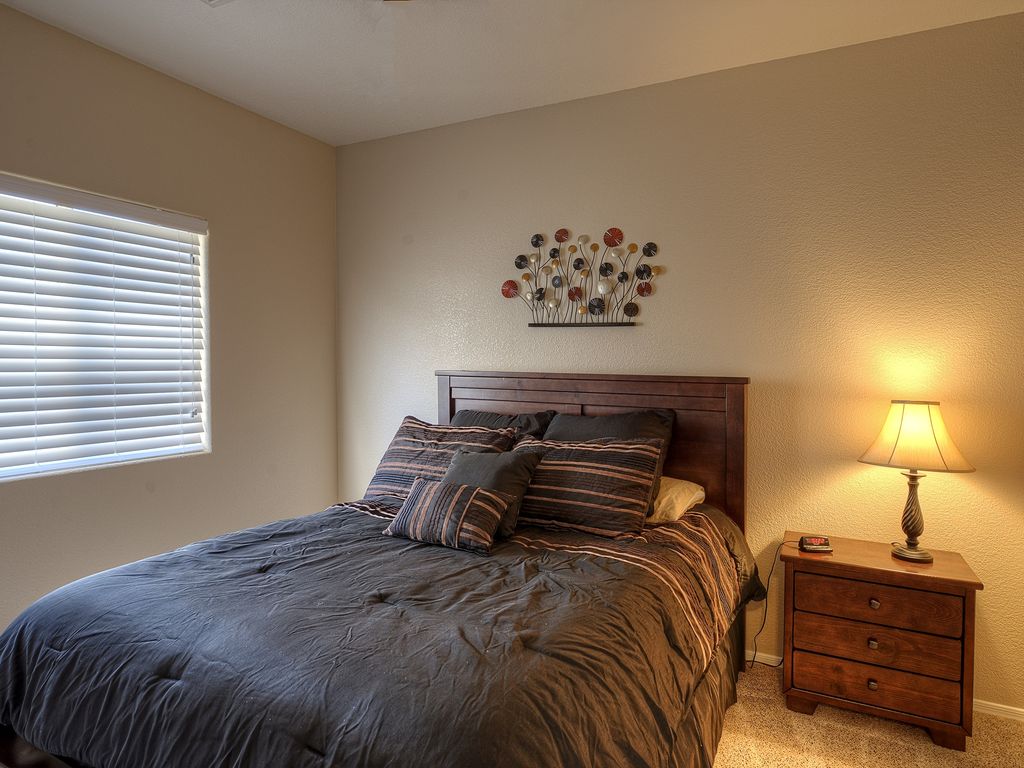 Furnished 3 Bedroom Home In Beautiful Coldwater Springs Golf Course