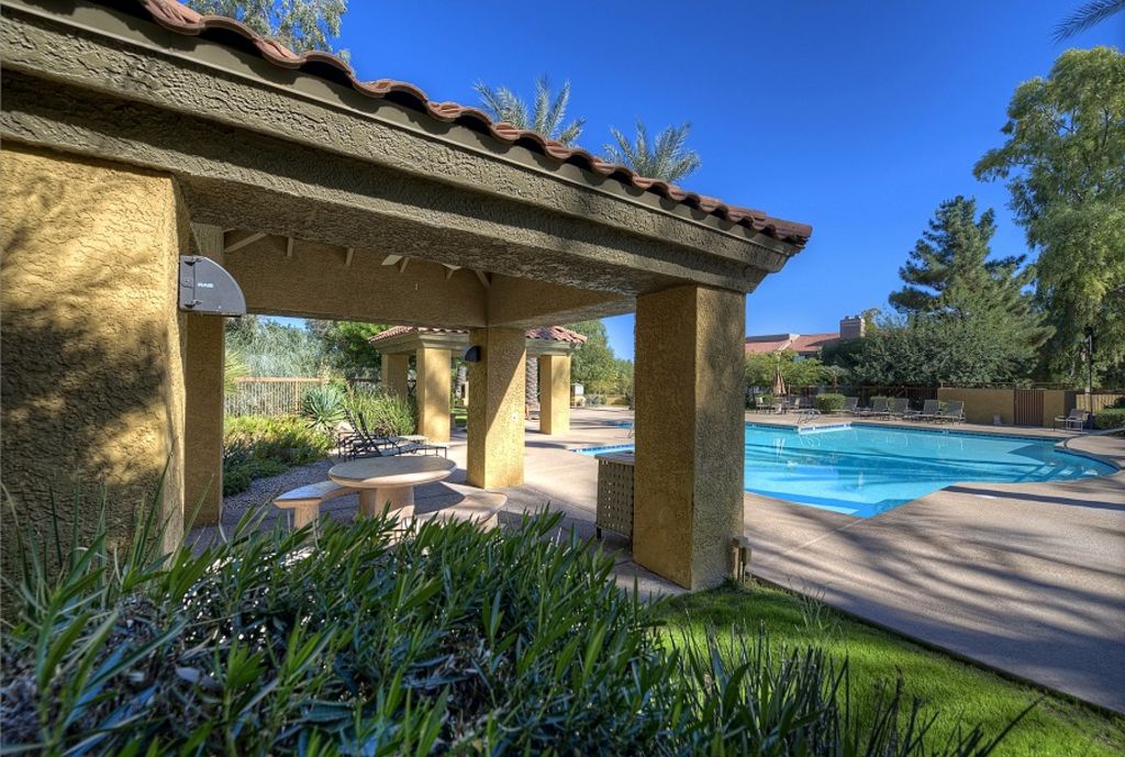 Luxurious 2Bedroom Vacation Condo located in North Scottsdale!