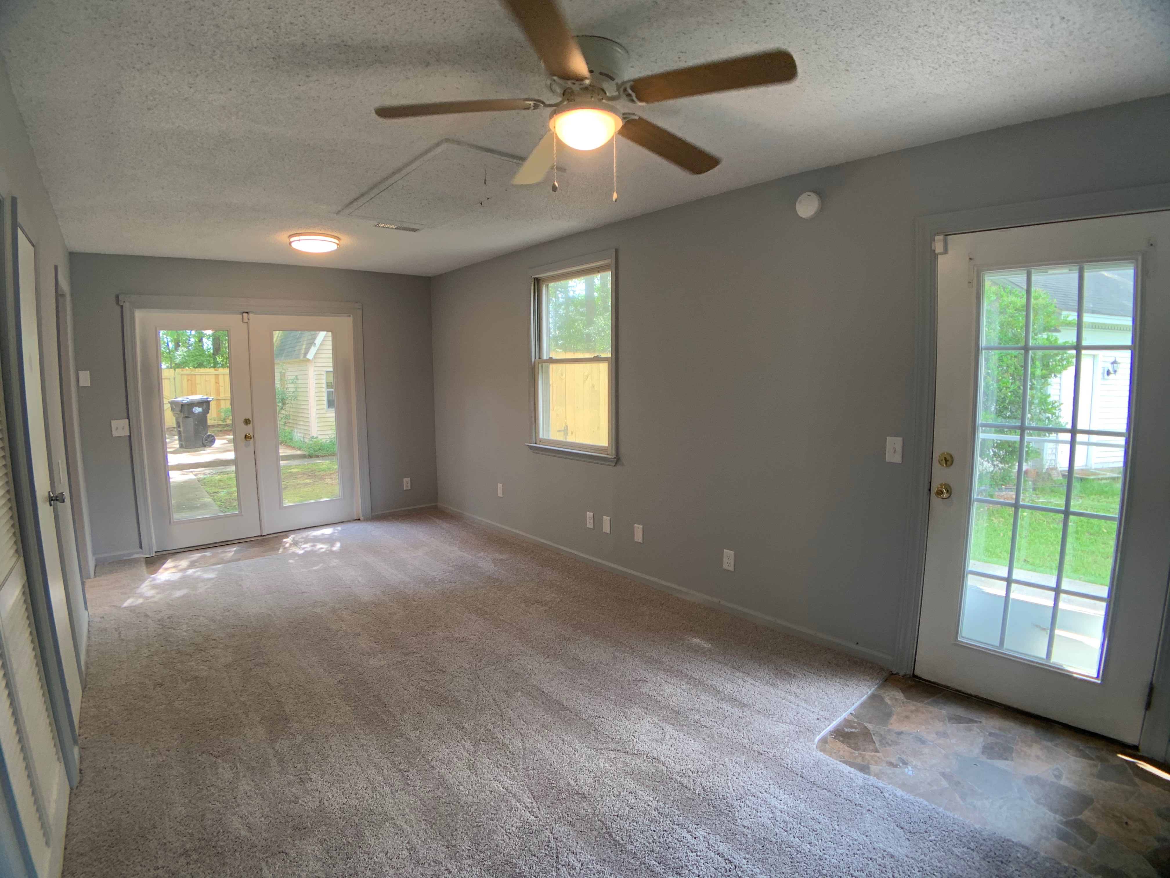 Newly renovated 3 bedroom home in Crowfield Plantation