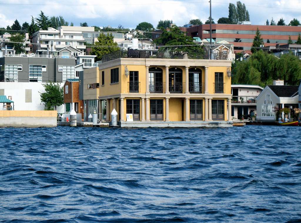 39 Floating Homes in Seattle, Portland and Vancouver (Photos)