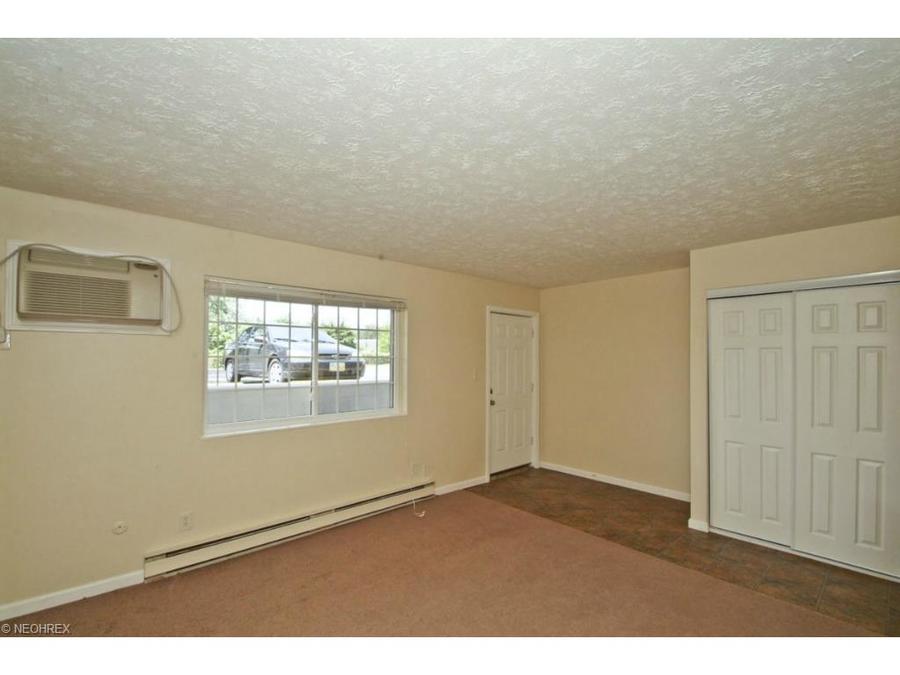 508 E Buchtel Ave 2E, Akron, OH 44304 HPM Property Management