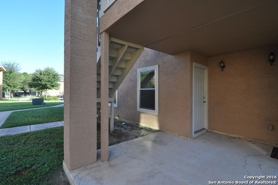 14675 Judson Rd Unit 201, San Antonio, TX 78223 Real Property