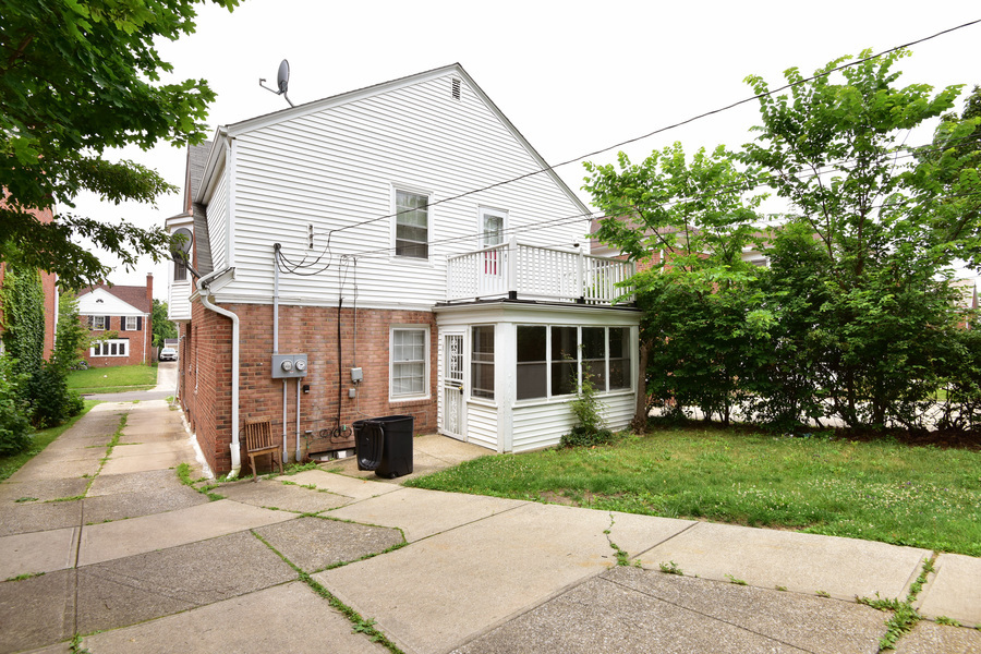 3625 Ingleside Down, Shaker Heights, OH 44120 Realty Trust Services