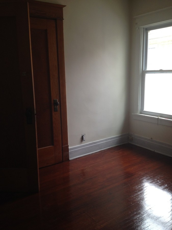 125 Deerfield Ave Upper, Buffalo, NY 14215 C&M Rental