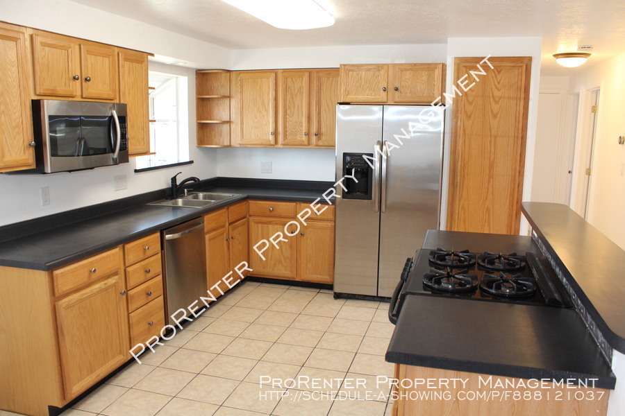 1935 Matthew Drive, Layton, UT 84041 ProRenter Property Management
