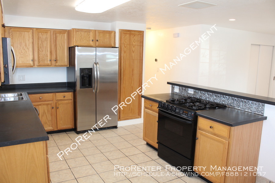 1935 Matthew Drive, Layton, UT 84041 ProRenter Property Management
