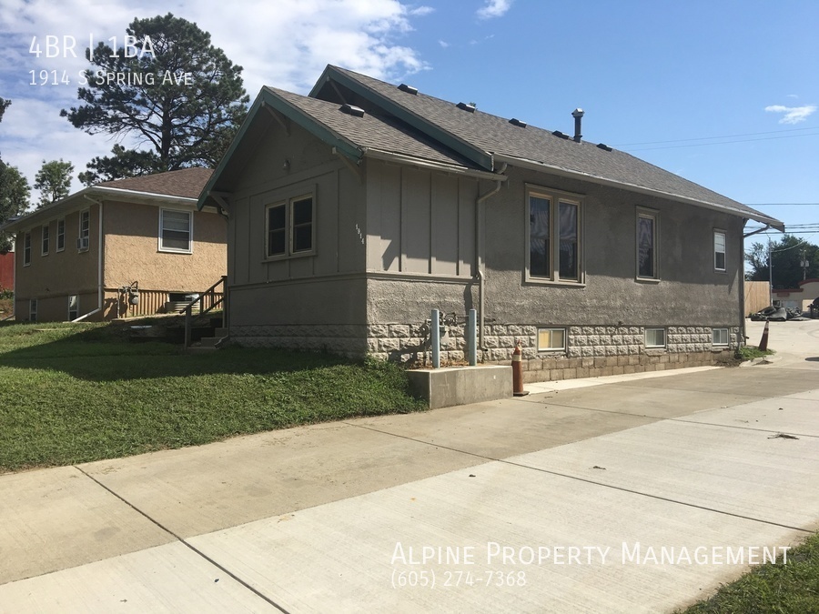 1914 S Spring Ave, Sioux Falls, SD 57105 Alpine Property Management