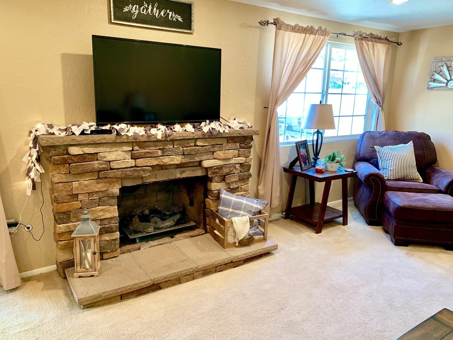 28158 Shelter Cove Dr., Santa Clarita, CA 91350 Southern California