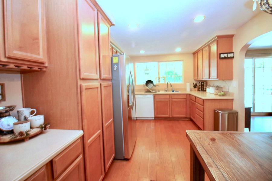 28158 Shelter Cove Dr., Santa Clarita, CA 91350 Southern California