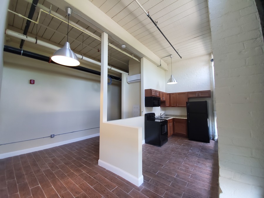 91 Hartford Ave 101, Providence, RI 02909 Rent Wise Team