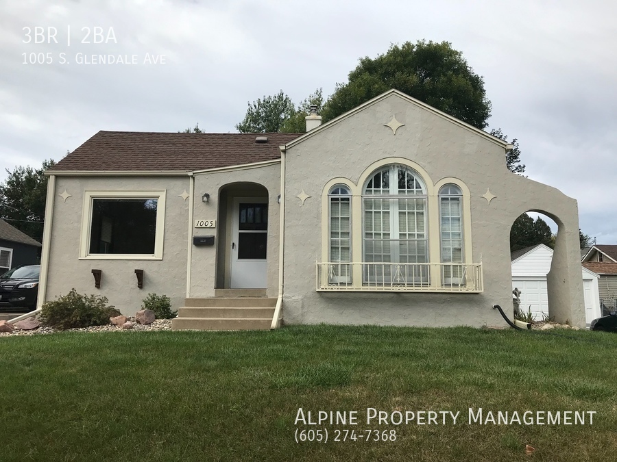 1005 S. Glendale Ave, Sioux Falls, SD 57105 Alpine Property Management