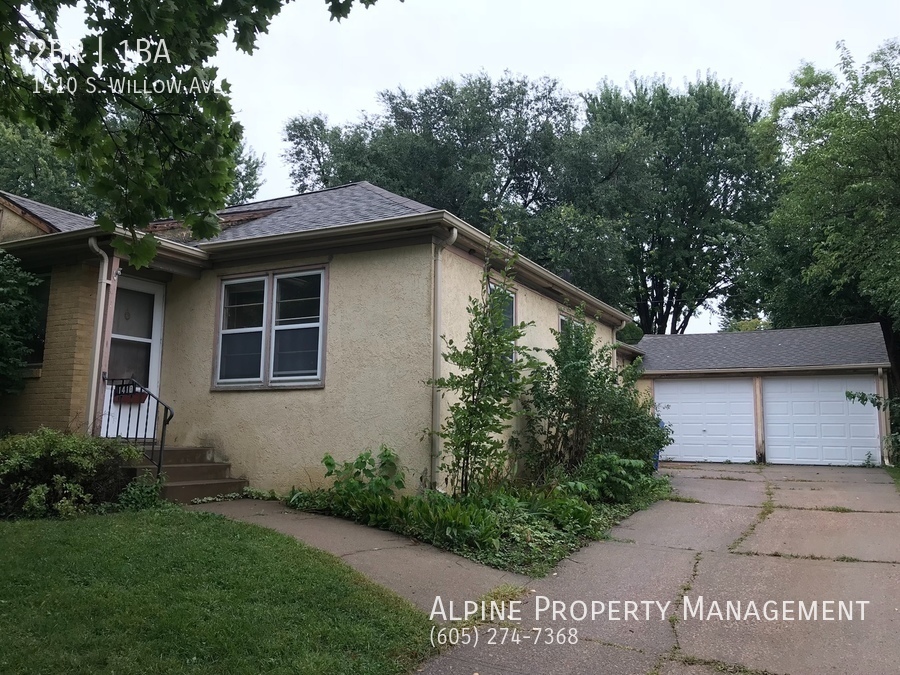 1410 S. Willow Ave., Sioux Falls, SD 57105 Alpine Property Management