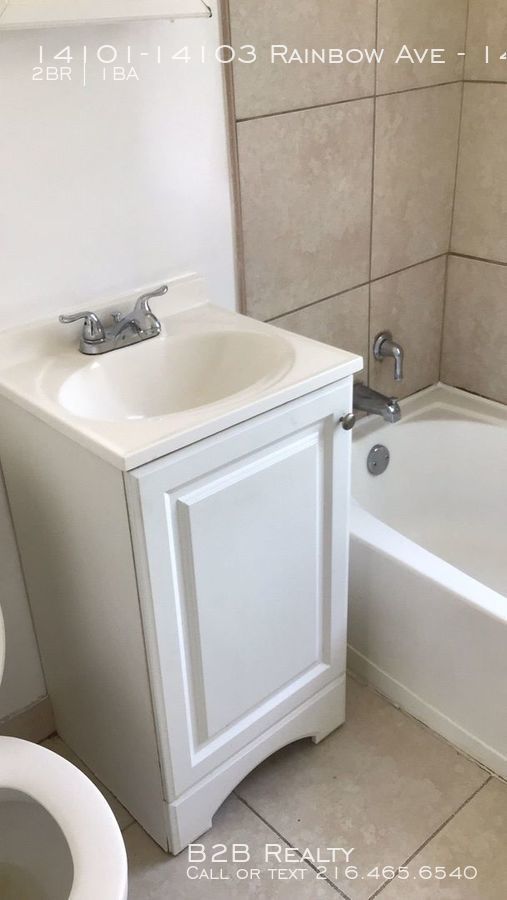 1410114103 Rainbow Ave 14103 Rainbow Ave, Cleveland, OH 44111 B2B