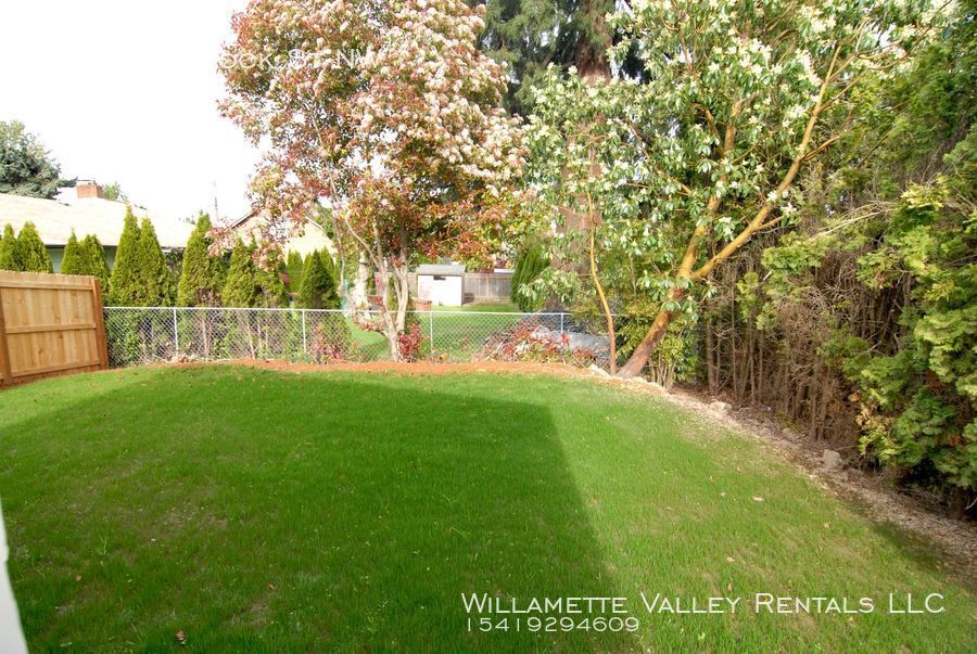 1128 Hemlock St NW, Salem, OR 97304 Willamette Valley Rentals LLC