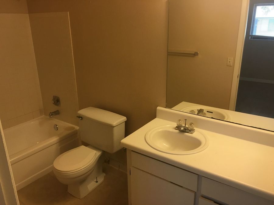 605 Northlake Blvd. 32, Altamonte Springs, FL 32701 Real Property Management & Realty