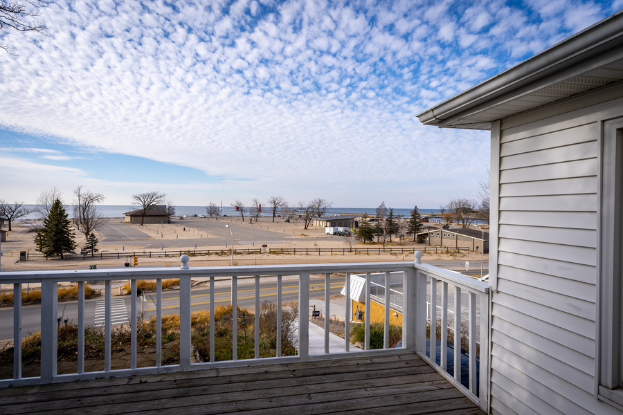 910 S. Harbor Dr., Grand Haven, MI 49417 Unsalted Vacations