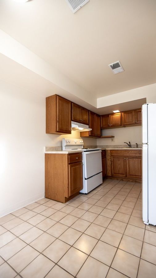 406 Hartford Square, New Kensington, PA 15068 Birgo Realty