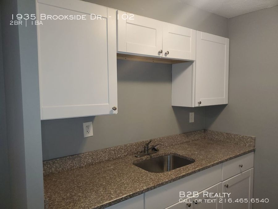 1935 Brookside Dr. 102, Wooster, OH 44691 B2B Realty