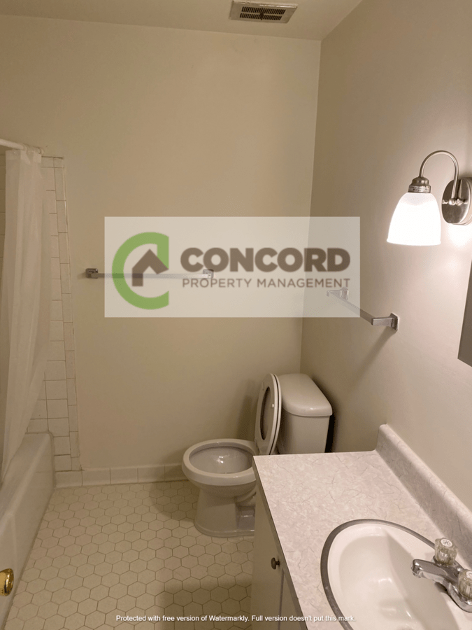 2401 Vanstory St. Apt.D, Greensboro, NC 27407 Concord Management