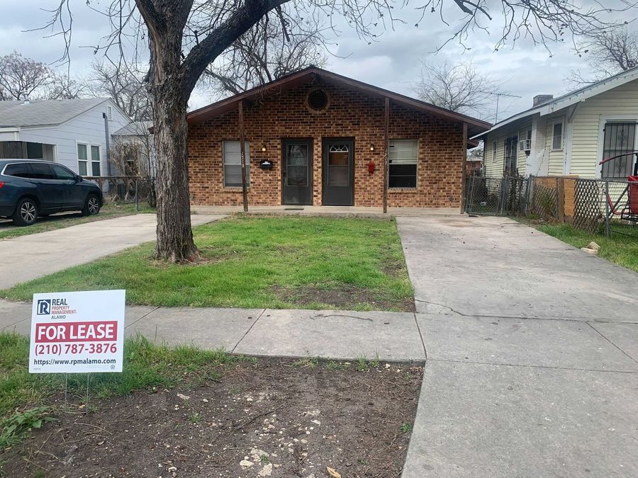 1719 West Kings, San Antonio, TX 78201 Real Property Management Alamo