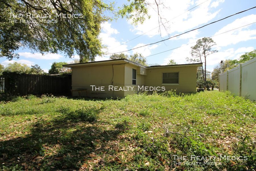 97 Griggs Ave, Casselberry, FL 32707 The Realty Medics