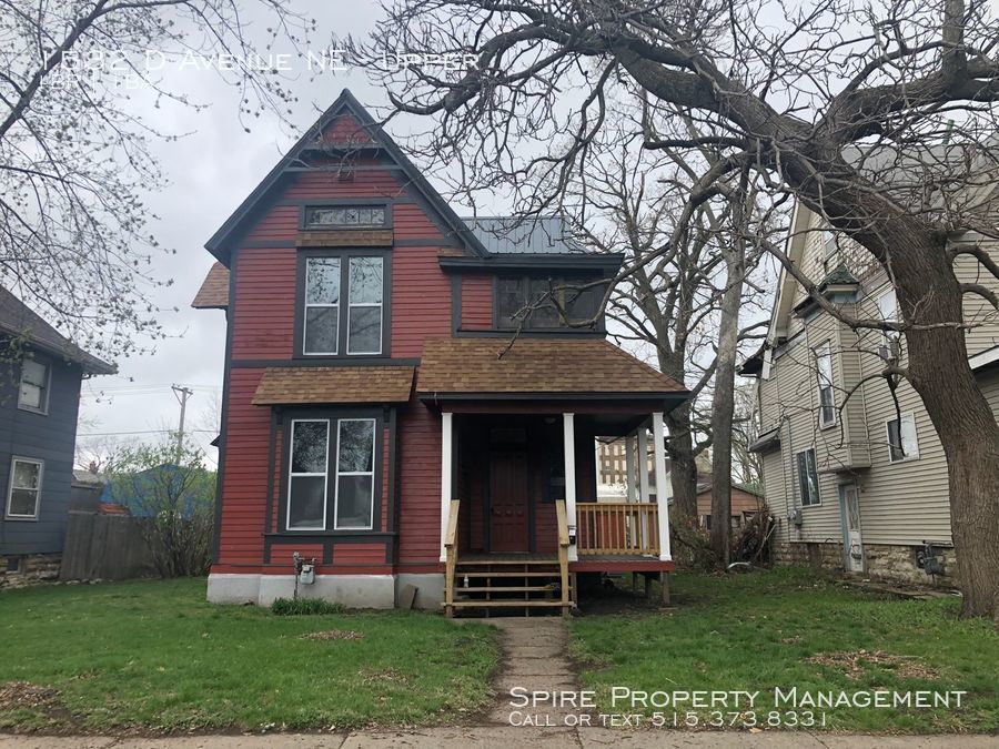 1532 D Avenue NE Upper, Cedar Rapids, IA 52402 Spire Property