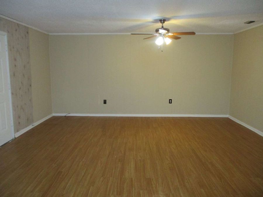 119 Catherine St, Fitzgerald, GA 31750