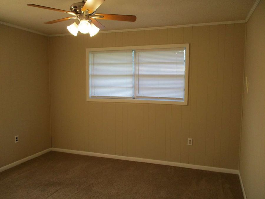 119 Catherine St, Fitzgerald, GA 31750