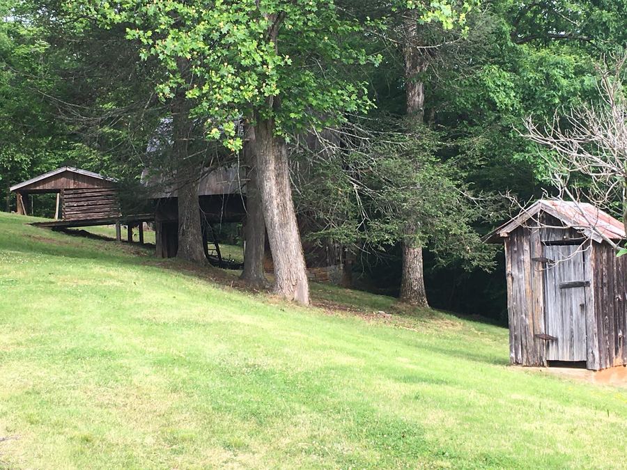 7469 NC Hwy 9 North, Mill Spring, NC 28756 RentWNC