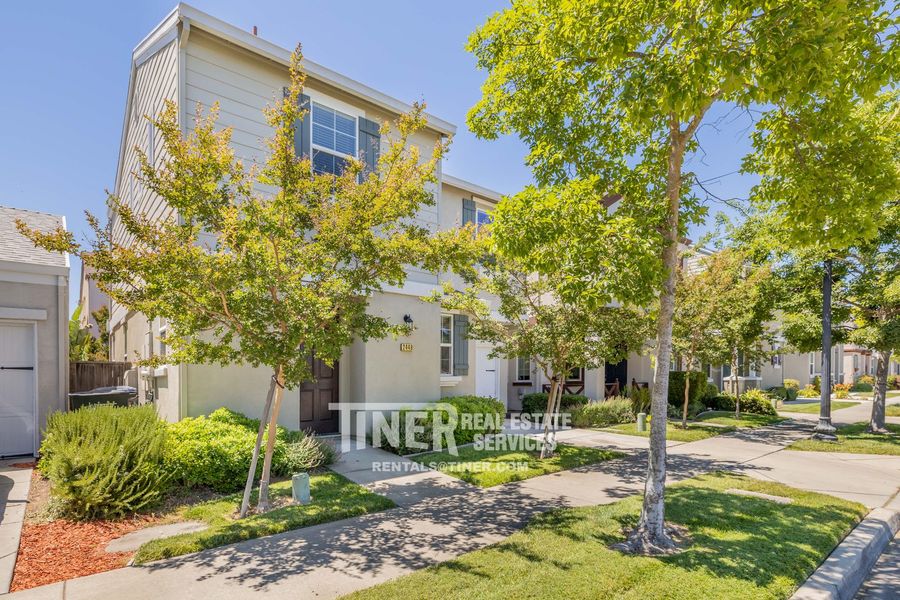 2449 Erickson St., Sacramento, CA 95815 Tiner Properties