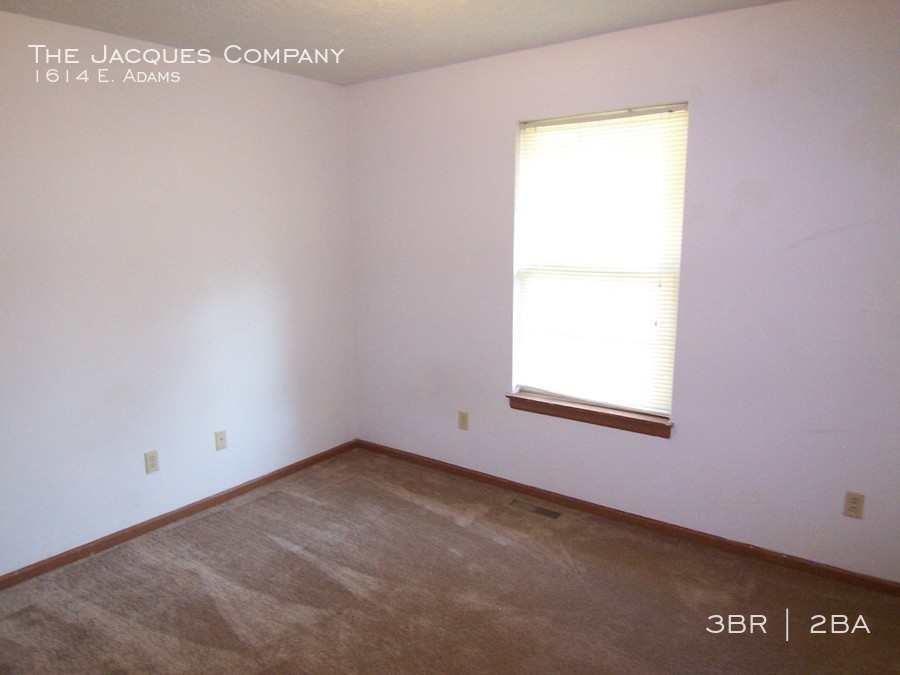 1614 E. Adams, Springfield, MO 65803 The Jacques Company