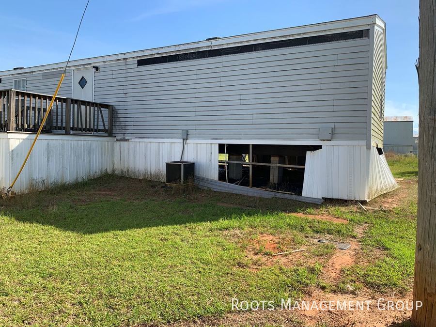 1000 Hunters Mountain Pkwy 1200, Troy, AL 36070 Vineyards