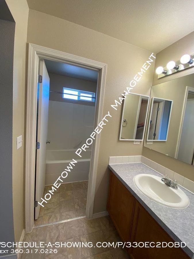 4352 Edgewater Blvd NE, Lacey, WA 98516 Hometown Property Management