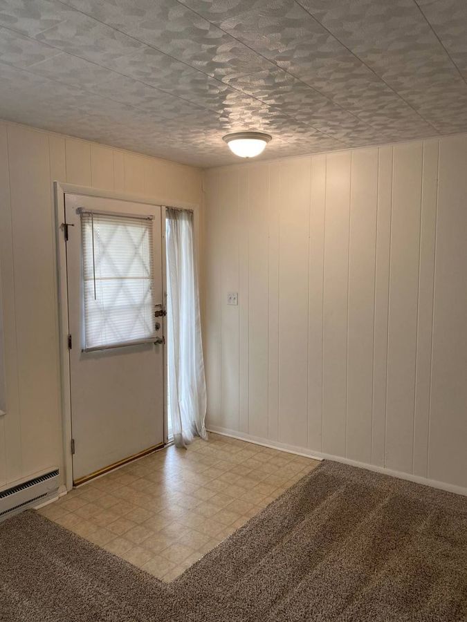 207 Martin Court Apartment C, Catlin, IL 61817 Zindars Property