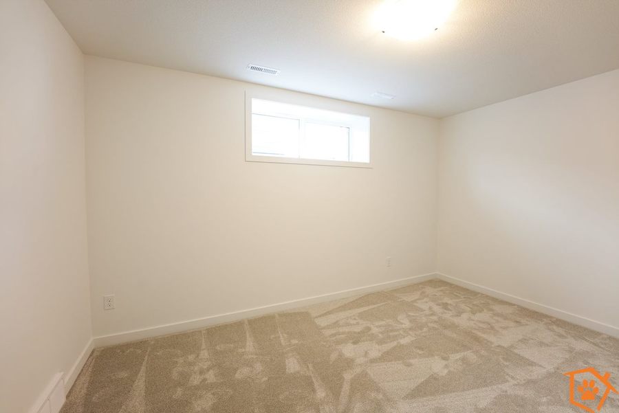 314b Uplands Blvd N, Lethbridge, AB T1H 7C7 Renters Choice