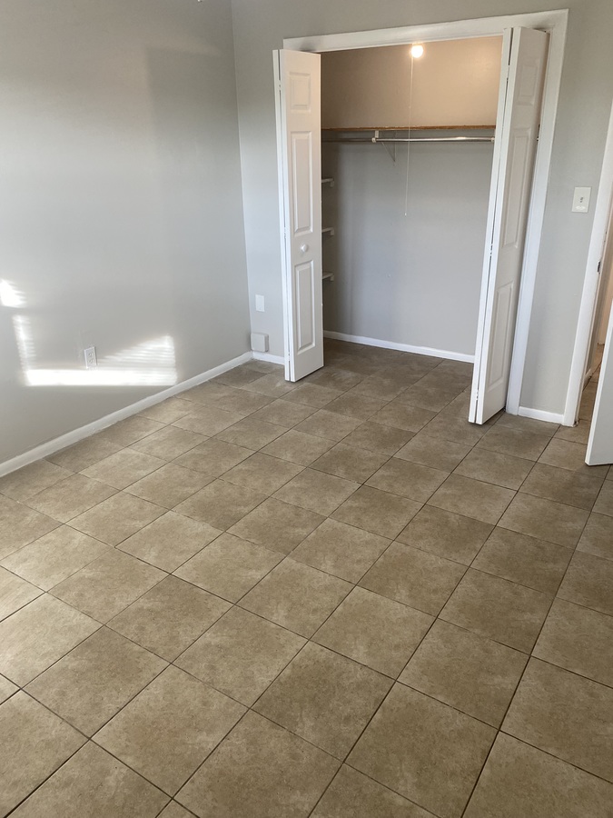 2045 Alpine Rd 5, Clearwater, FL 33755 Dean & DeWitt Property