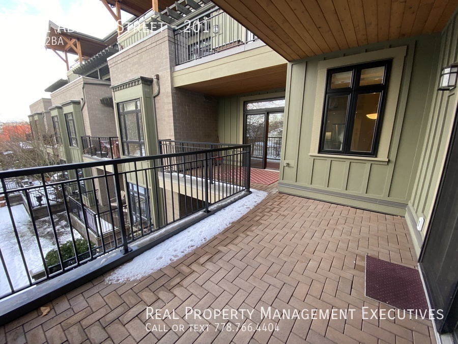 2901 Abbott Street 201, Kelowna, BC v1y 9S9 Real Property