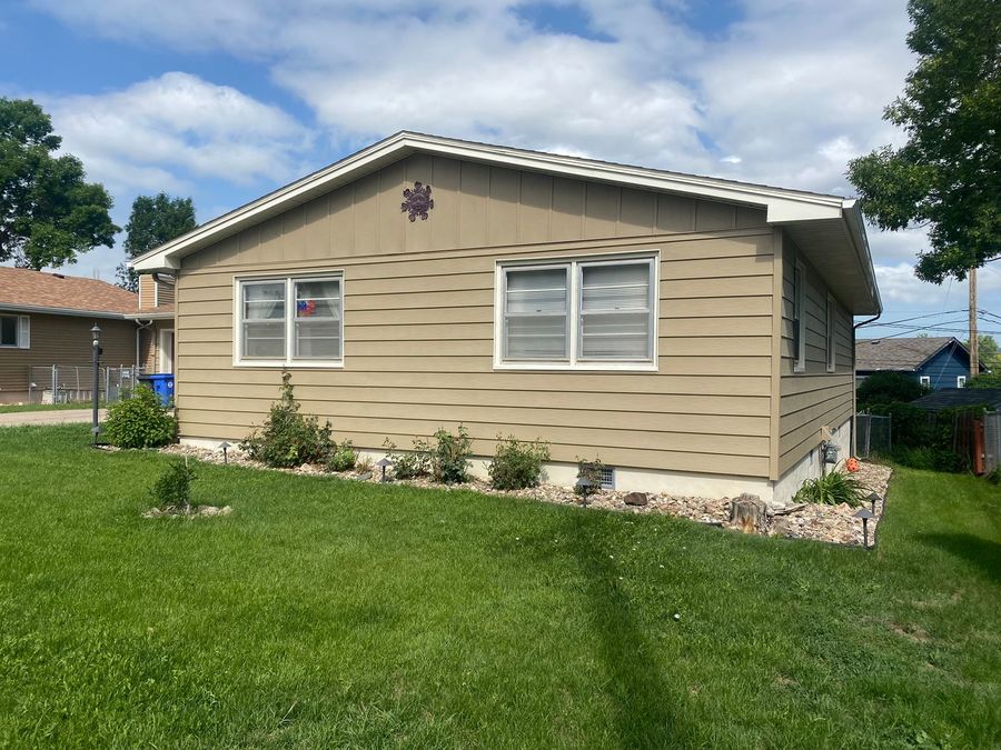 1709 Mountain View Rd, Rapid City, SD 57702 Kahler Property Management