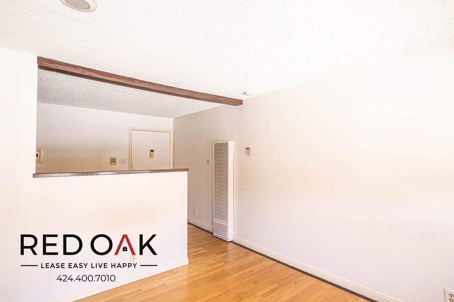 2816 Sunset Place 204, los Angeles, CA 90026 Red Oak