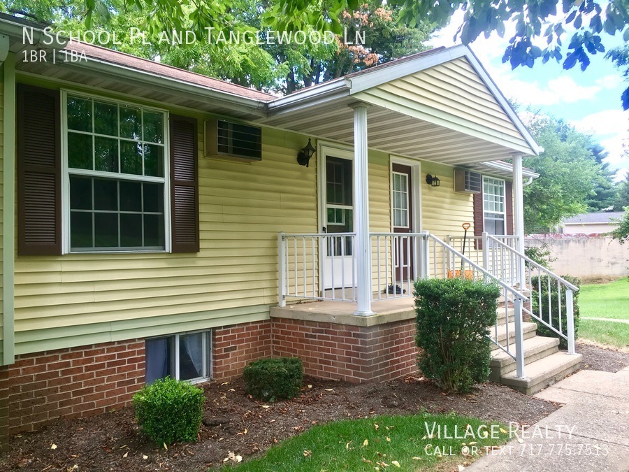 N School Pl and Tanglewood Ln, Dallastown, PA 17313 Village Realty