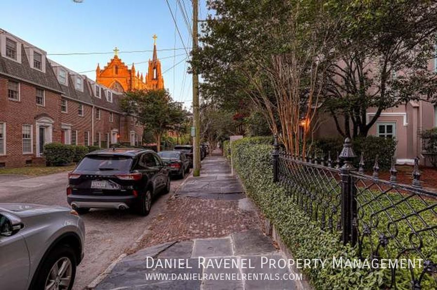 67 Legare Unit 301, Charleston, SC 29401 Daniel Ravenel Real Estate
