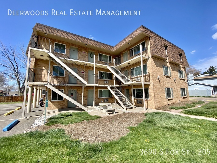 3690 S Fox St 205, Englewood, 80110 Deerwoods Real Estate Management